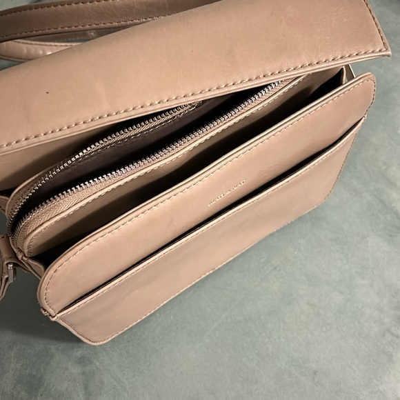 Matt&Nat purse with long shoulder strap - Picture 3 of 10